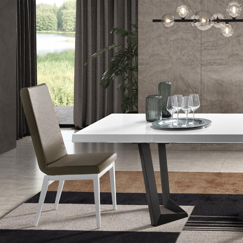 Elite Day Italian Dining Chair and Table Close Up Detail