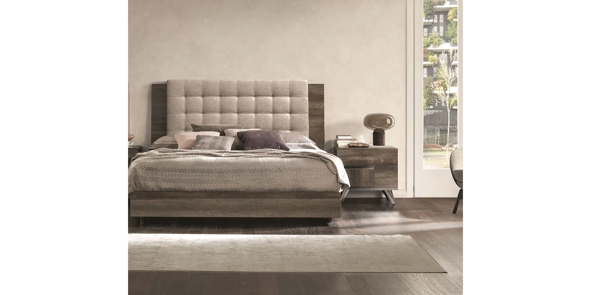 Medea bedside cabinet detail - Italian bedroom furniture