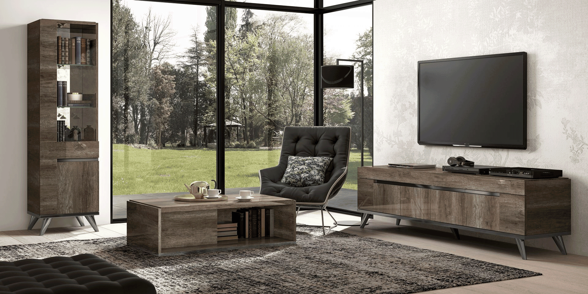 Medea 4-door buffet and vitrine close-up