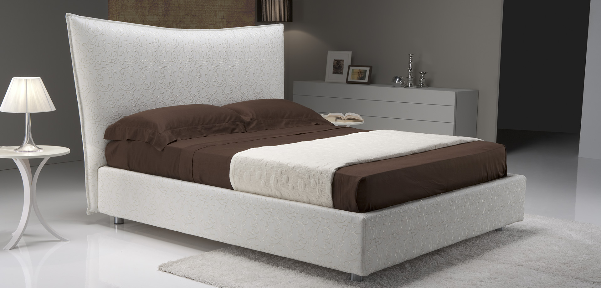 Alexia Italian Bed - Gallery Image 5