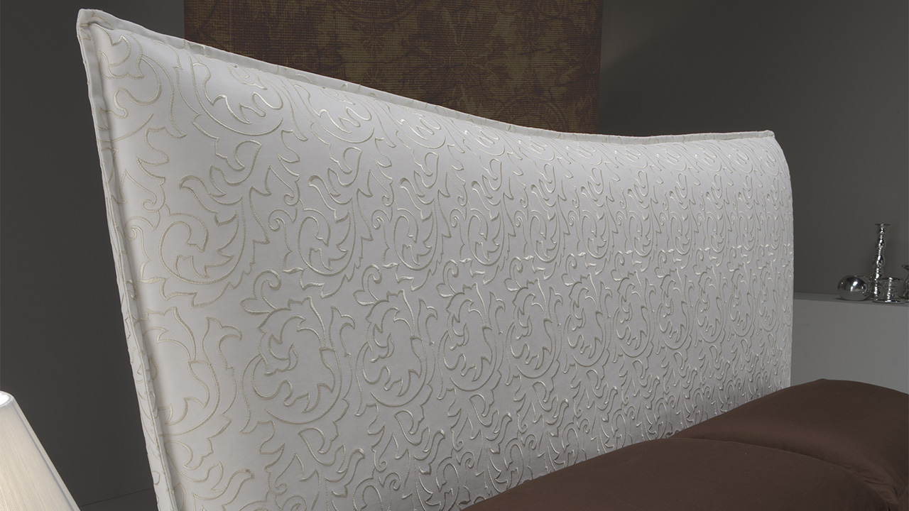 Alexia Italian Bed - Gallery Image 2