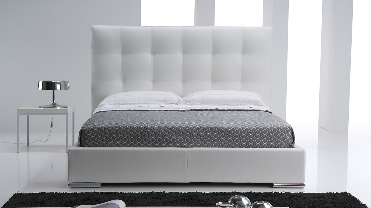 Aramis Italian Bed - Gallery Image 4