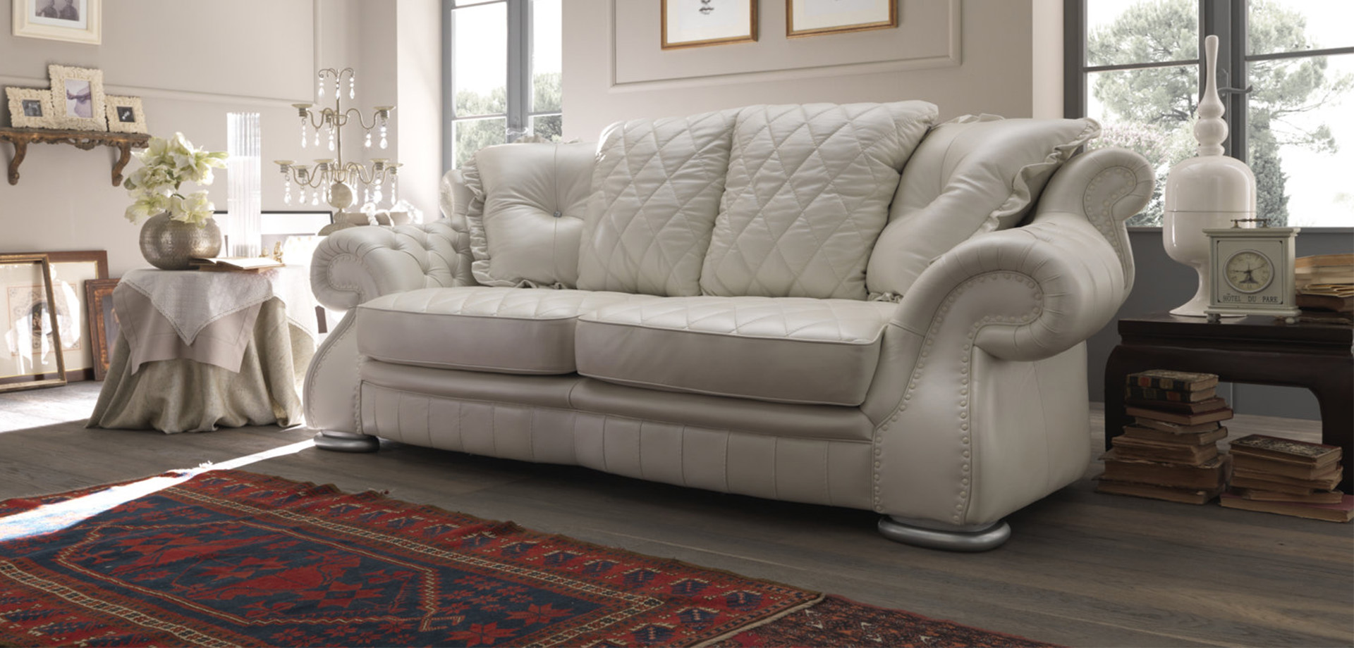Kiara Italian Sofa - Gallery Image 8