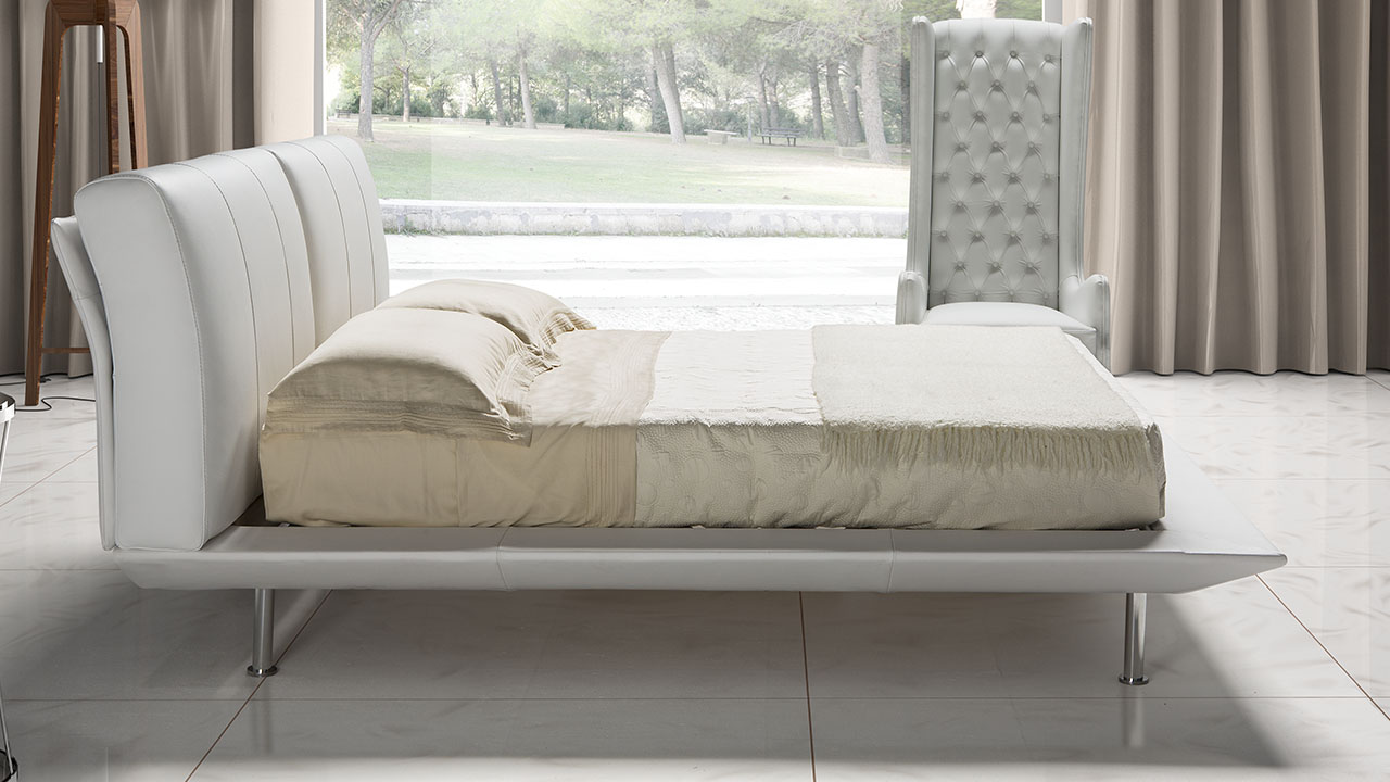 Life Italian Bed - Gallery Image 3
