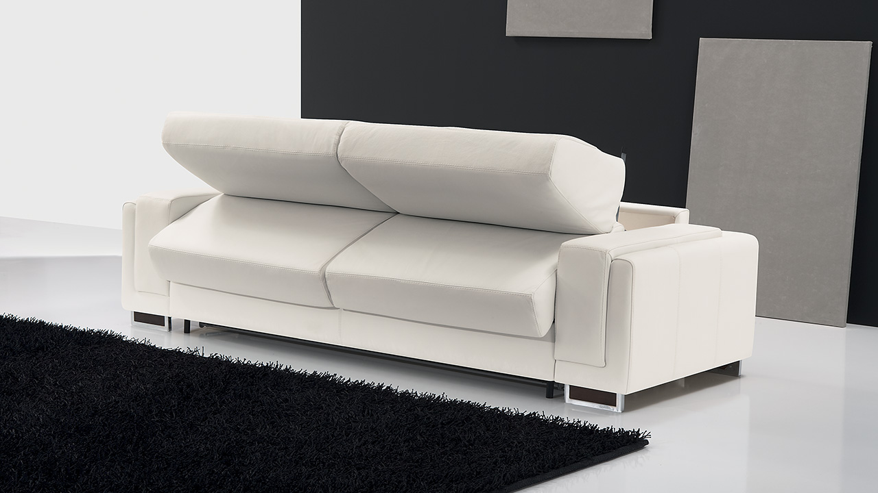 Lionel Italian Sofa Bed - Gallery Image 3