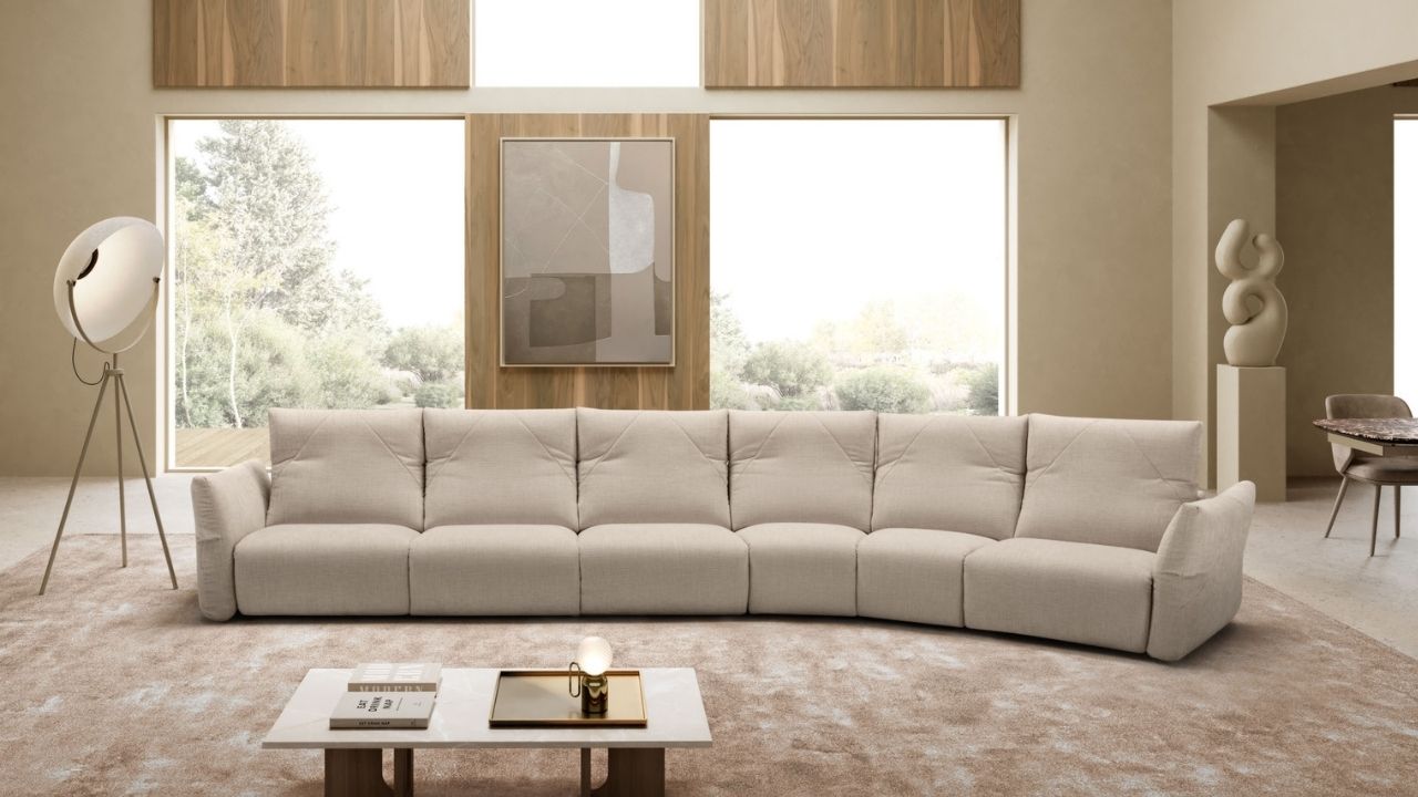 Nadal Italian Sofa - Gallery Image 18