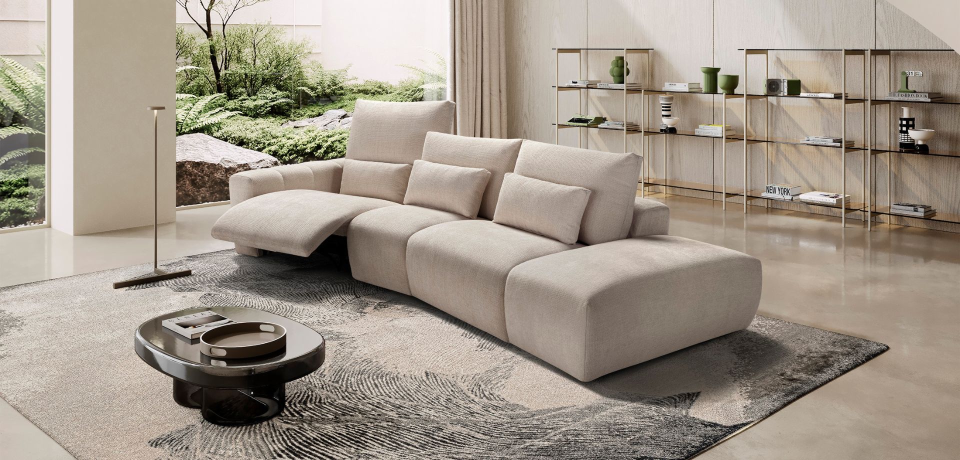 Novak Italian Sofa - Gallery Image 17
