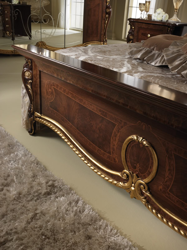 Donatello Italian bedroom bed frame, crafted by Arredoclassic.