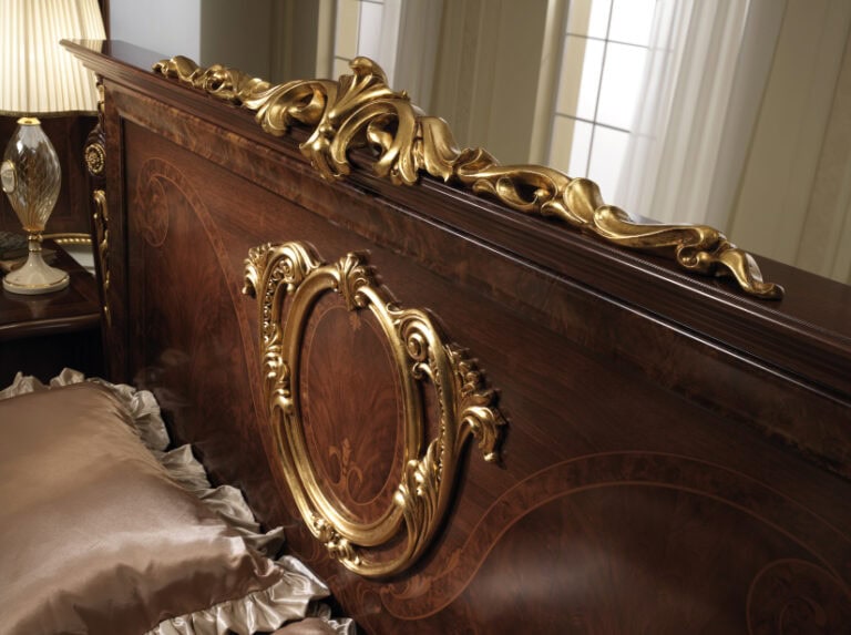 Donatello Italian bedroom bed headboard, crafted by Arredoclassic.