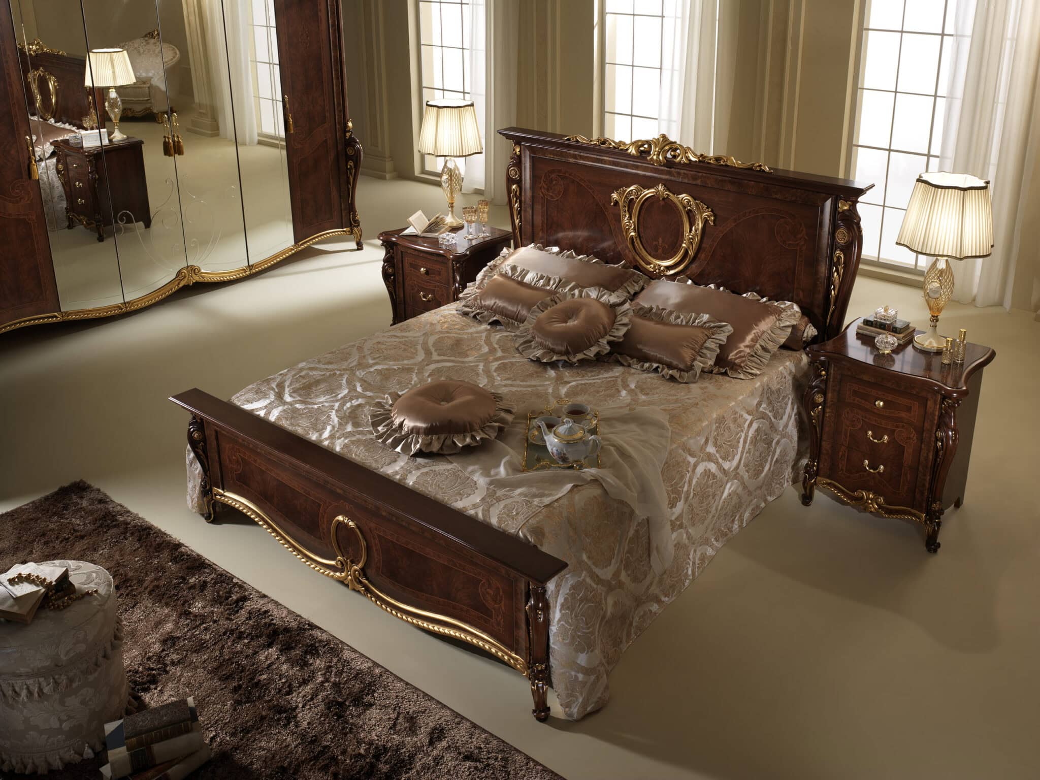 Donatello Italian bedroom bed and nightstands, crafted by Arredoclassic.