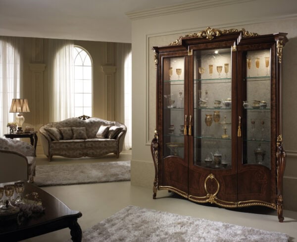 Donatello Italian dining room dining table and chairs, crafted by Arredoclassic.