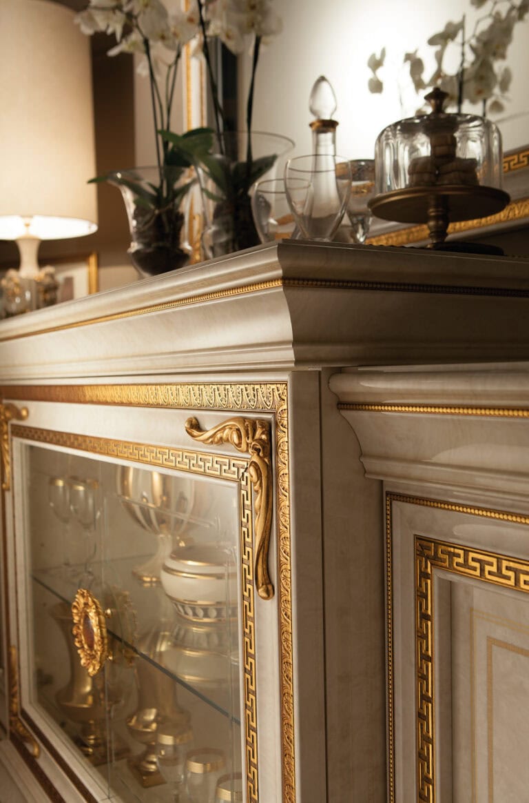 Leonardo Italian living room sideboard cabinet, crafted by Arredoclassic.