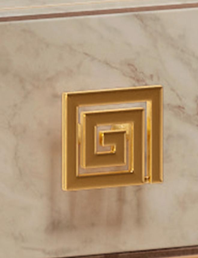 Romantica Italian bedroom cabinet handle, crafted by Arredoclassic.